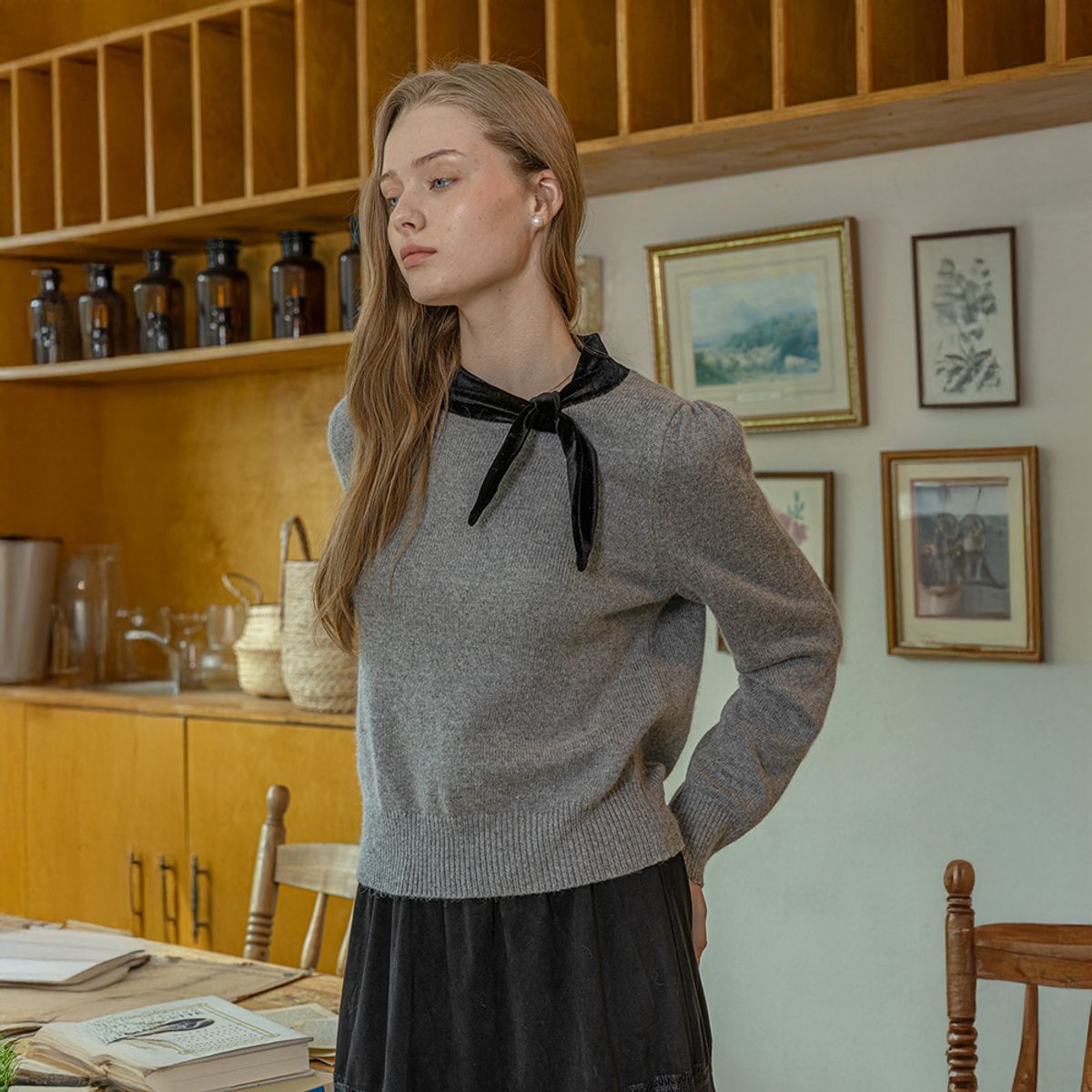 던드롭(DUNDROP) DD_Velvet bow tie knit top_GRAY