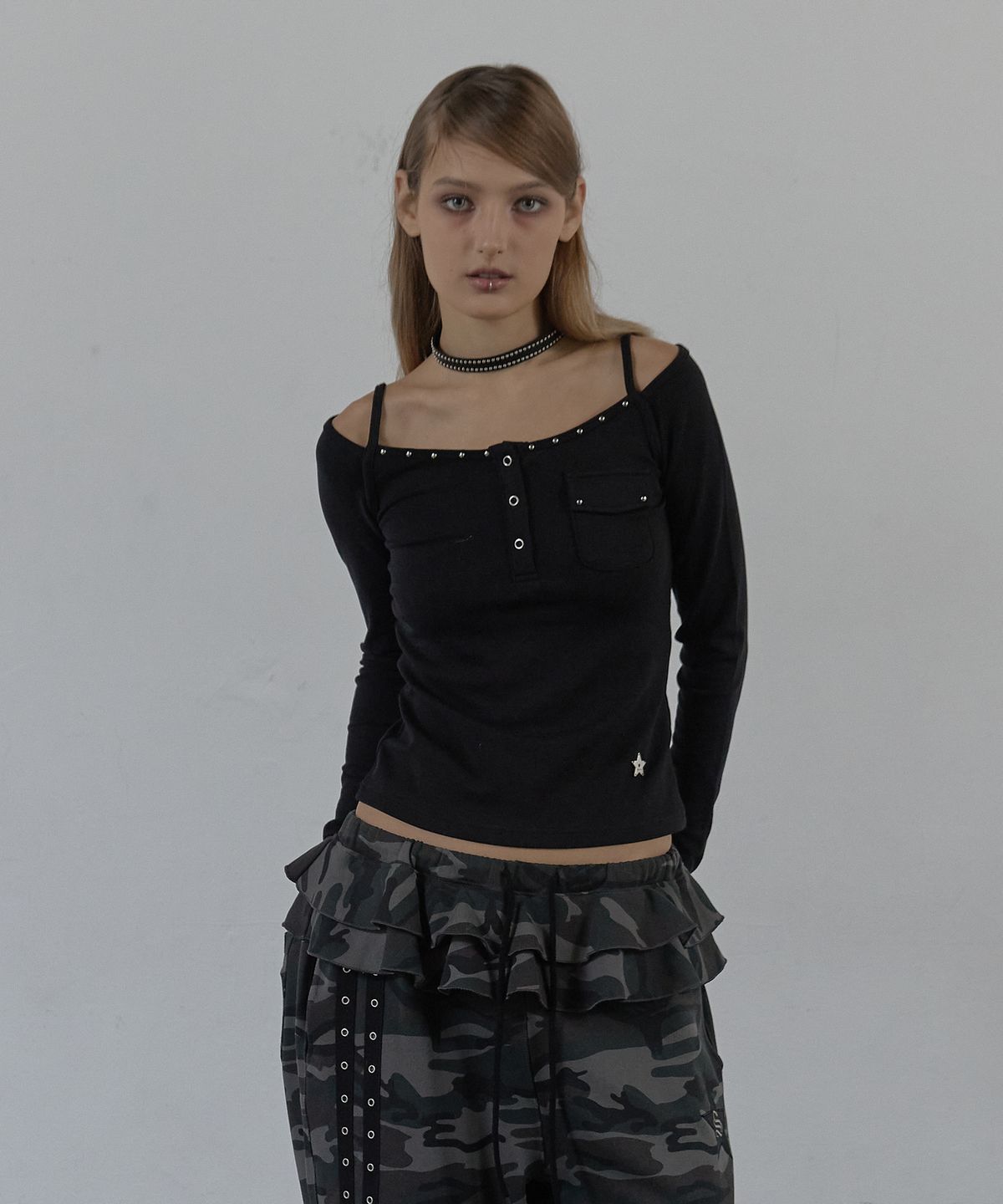 셋업이엑스이(SETUP-EXE) SLEEVELESS LAYERED TOP / BLACK