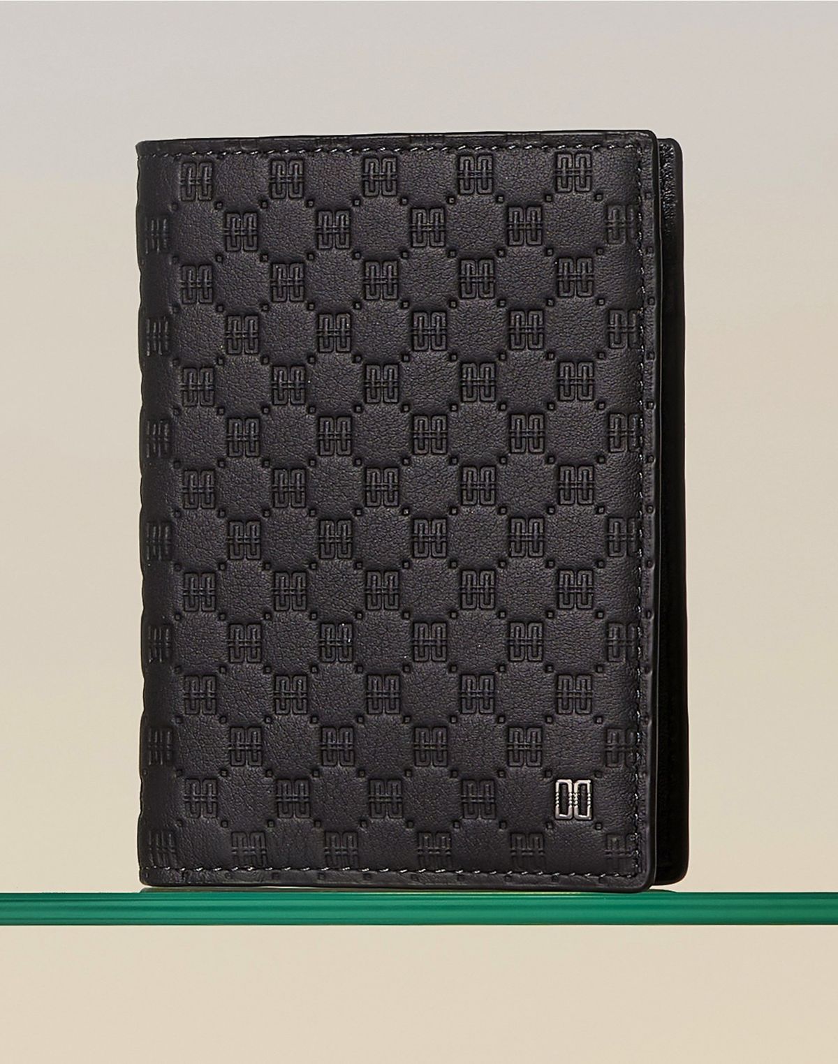닥스 남성 액세서리(DAKS MEN'S ACCESSORIES) 블랙 유럽 수입가죽 루이스 엠보 DD 패턴 카드지갑 DBWA6E375BK