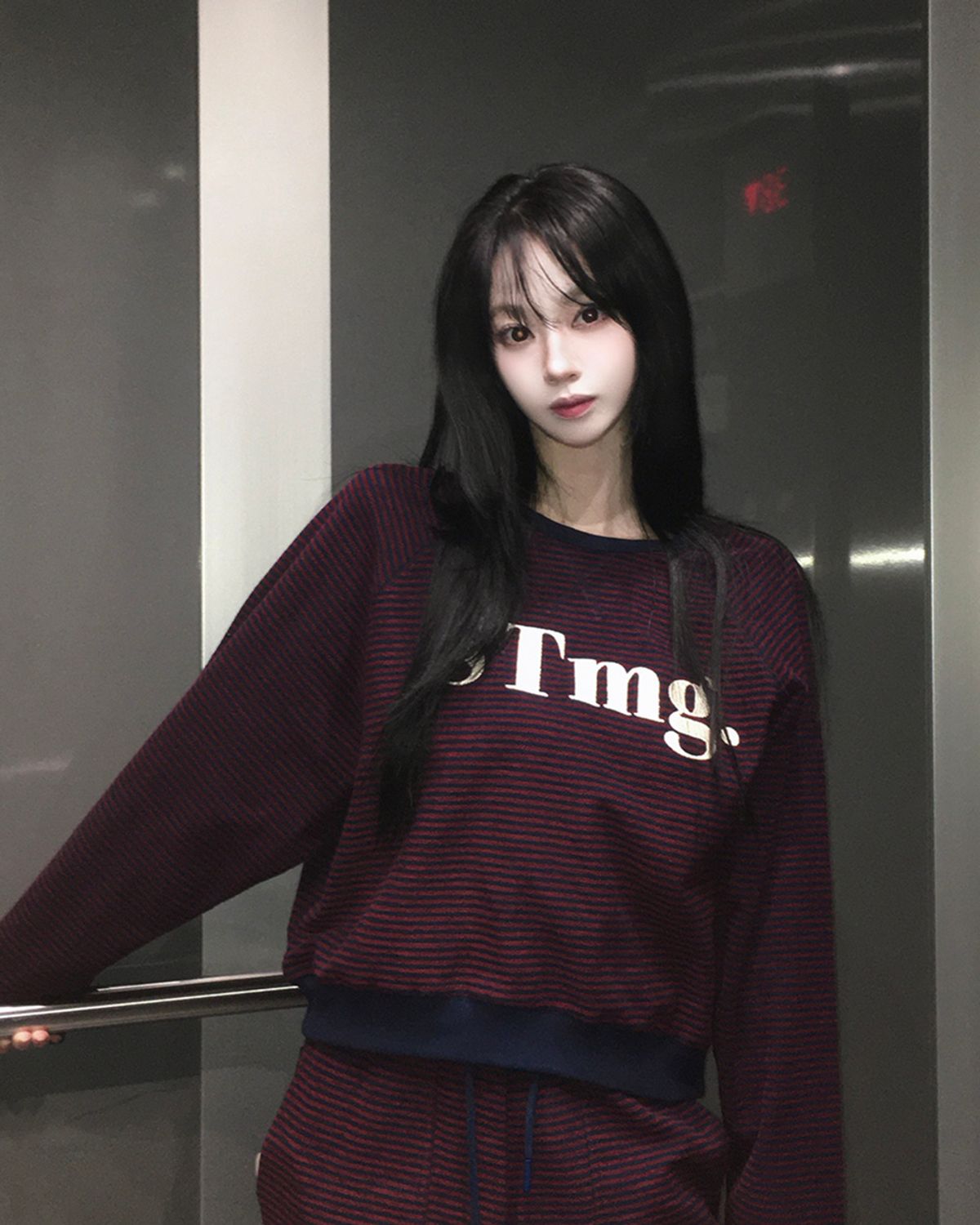 스트라이프마가린(STMG) stmg 로고 스트라이프 맨투맨 레드