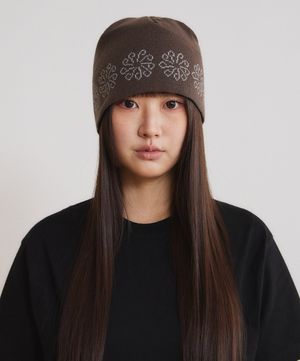 Linking Flower Jacquard Beanie