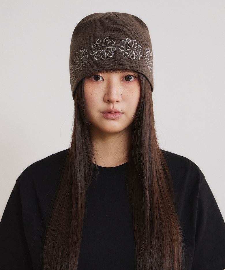 Linking Flower Jacquard Beanie