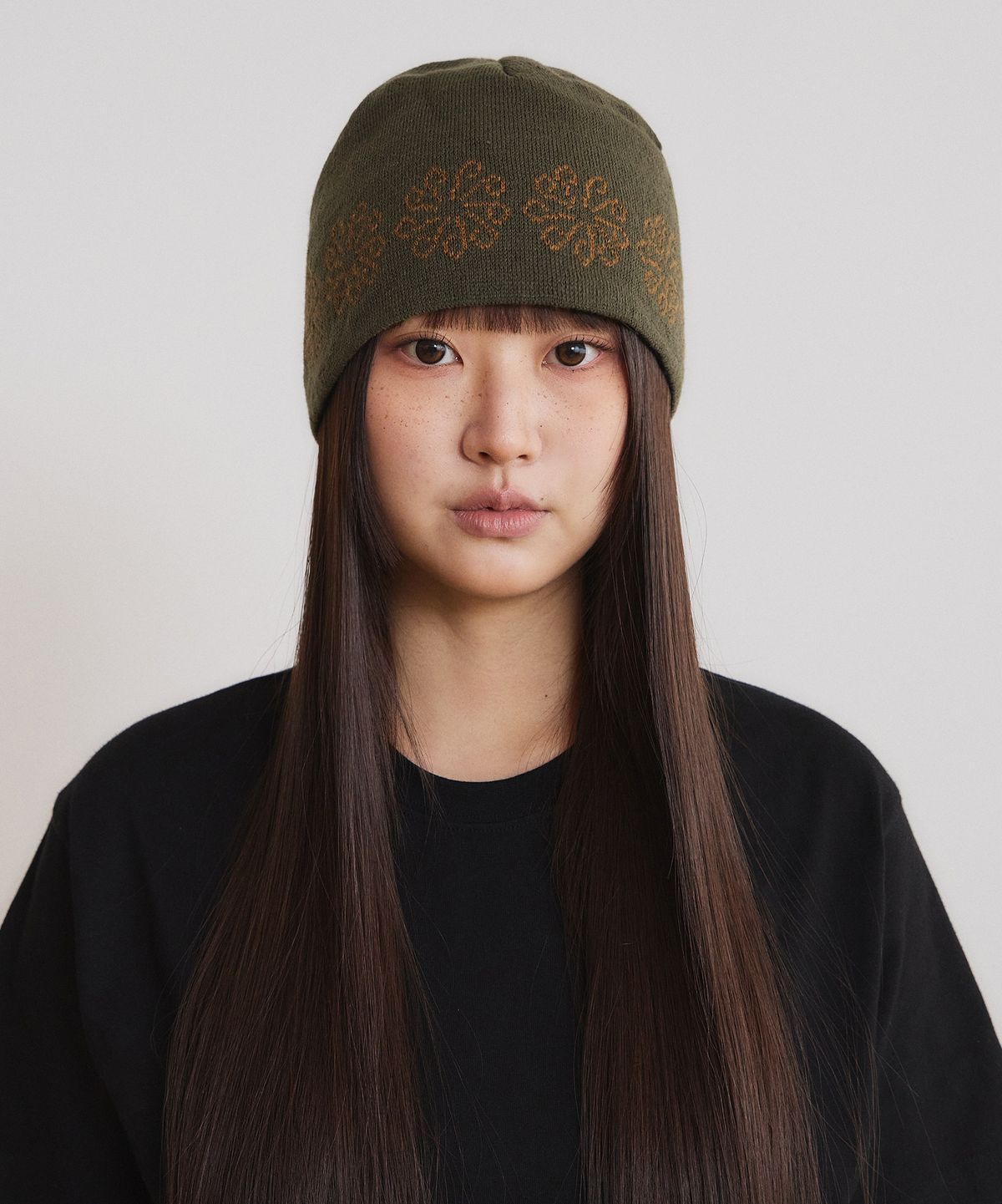 9999아카이브(9999ARCHIVE) Linking Flower Jacquard Beanie