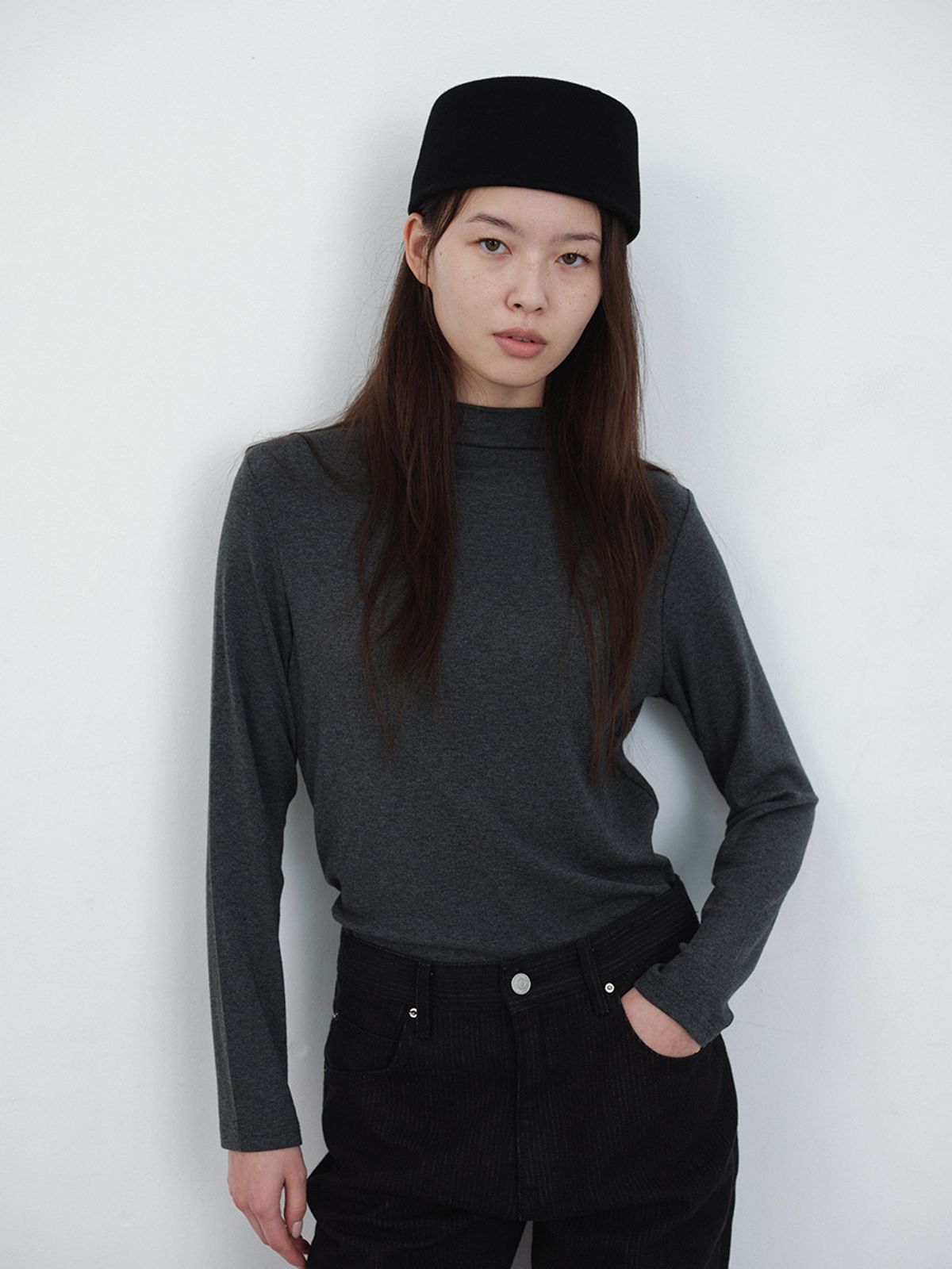 헌치(HUNCH) Half-Necked Jersey T-Shirt (2color)