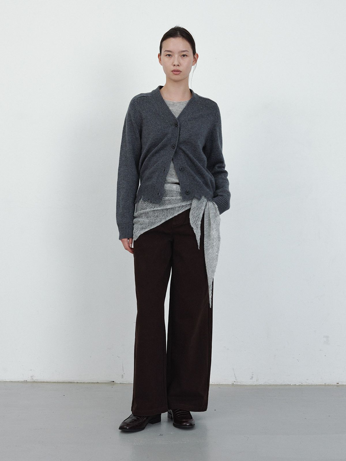헌치(HUNCH) Distressed Hem Wool Cardigan