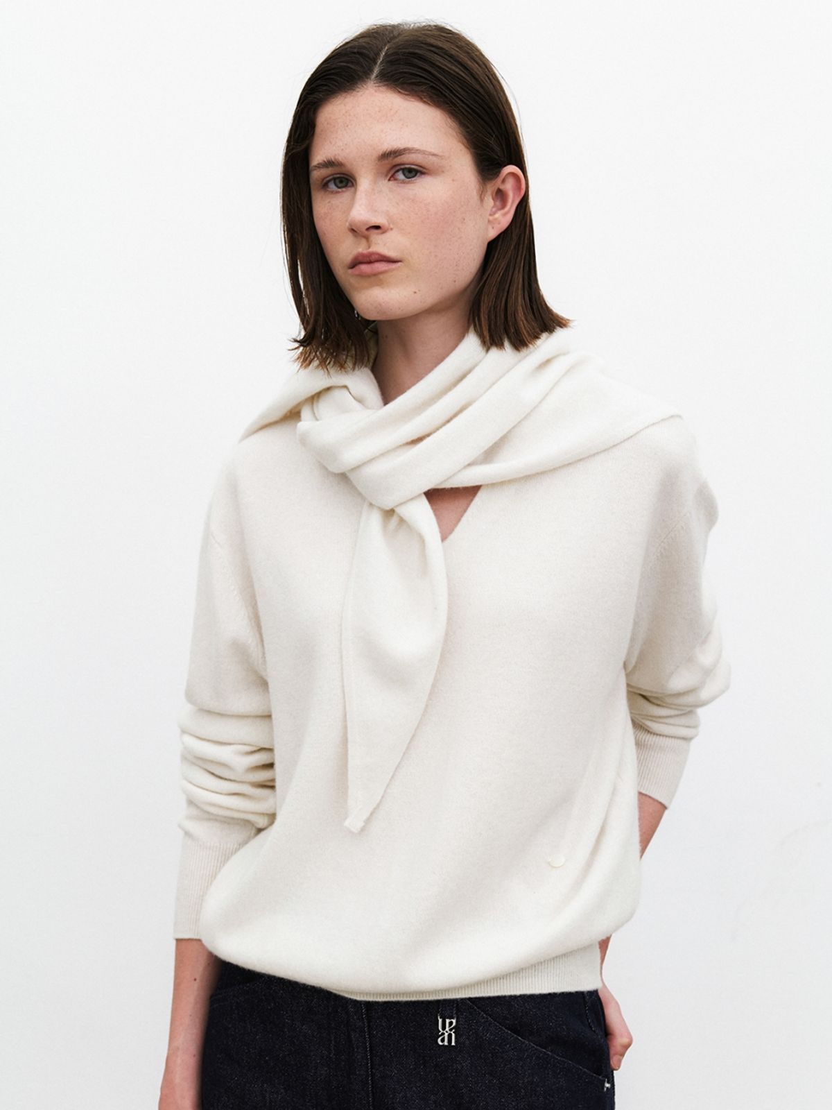 아틀리에 나인(ATELIER NAIN) (SF-0007)ESSENTIAL CASHMERE TRIANGLE SCALF