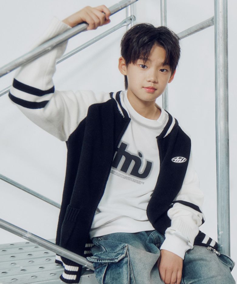 브러쉬 맨투맨