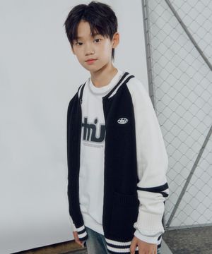 바시티 짚업 스웨터