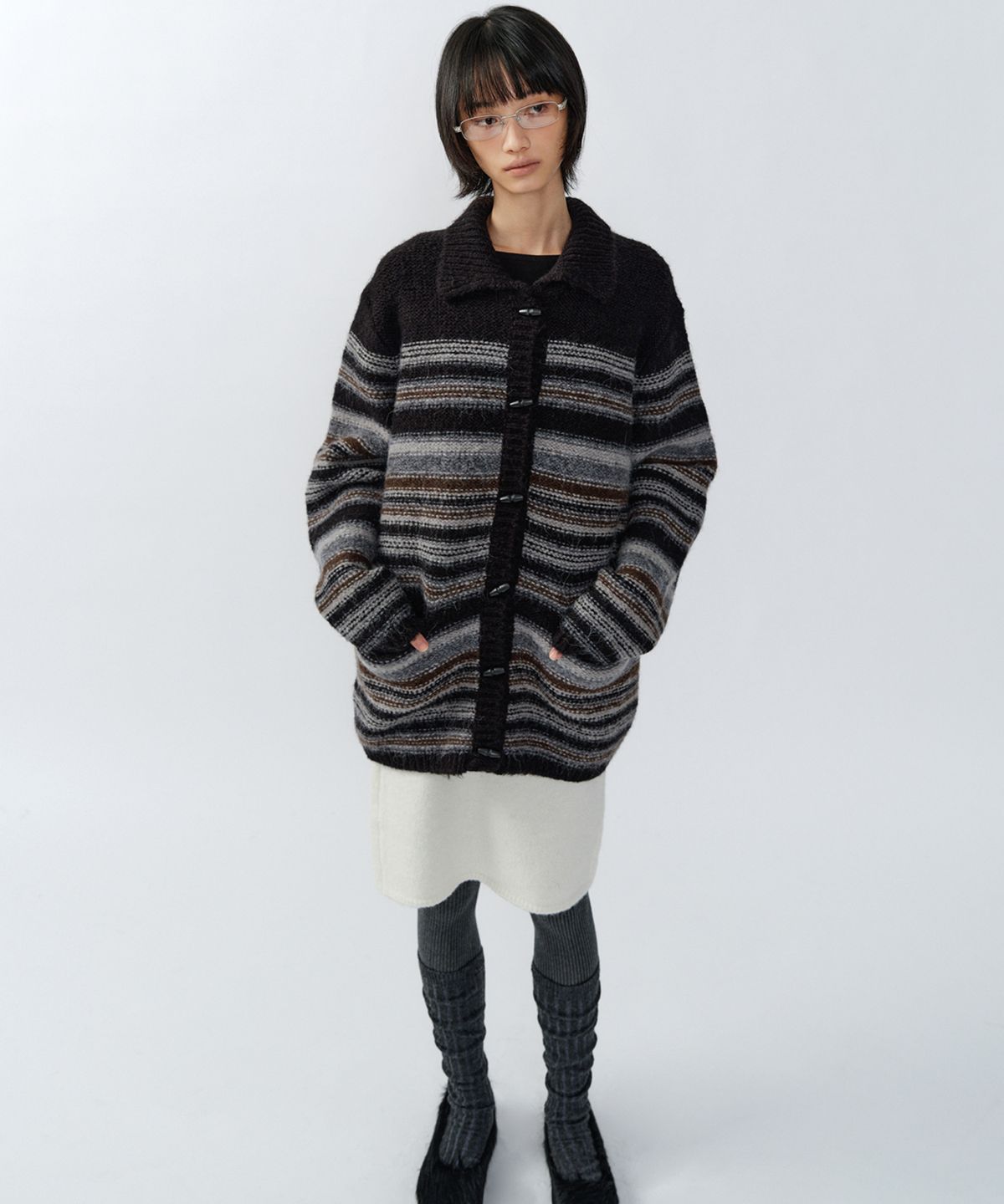 이어닝(YEARNING) WOOL TOGGLE REVERSIBLE KNIT COAT, BLACK STRIPE