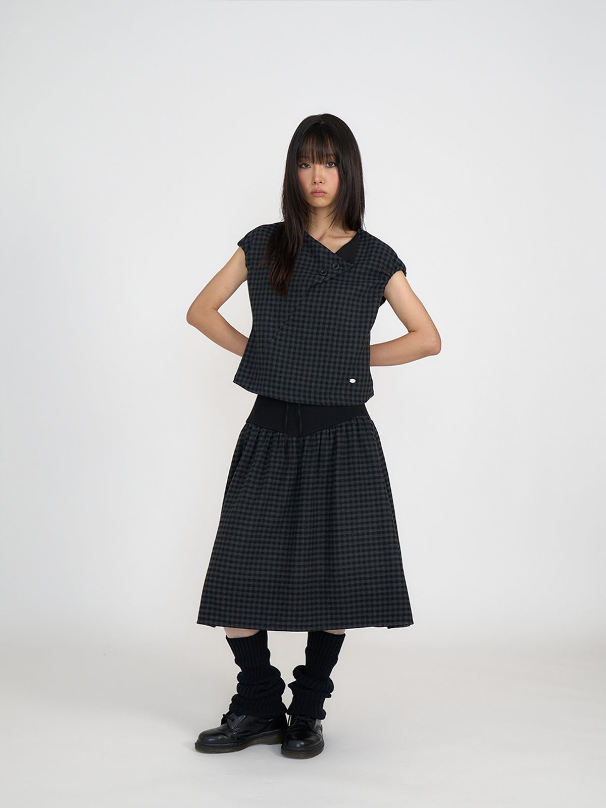 온스카(ONSKA) WOOL FLARE RIB SKIRT (CHECK BLACK)