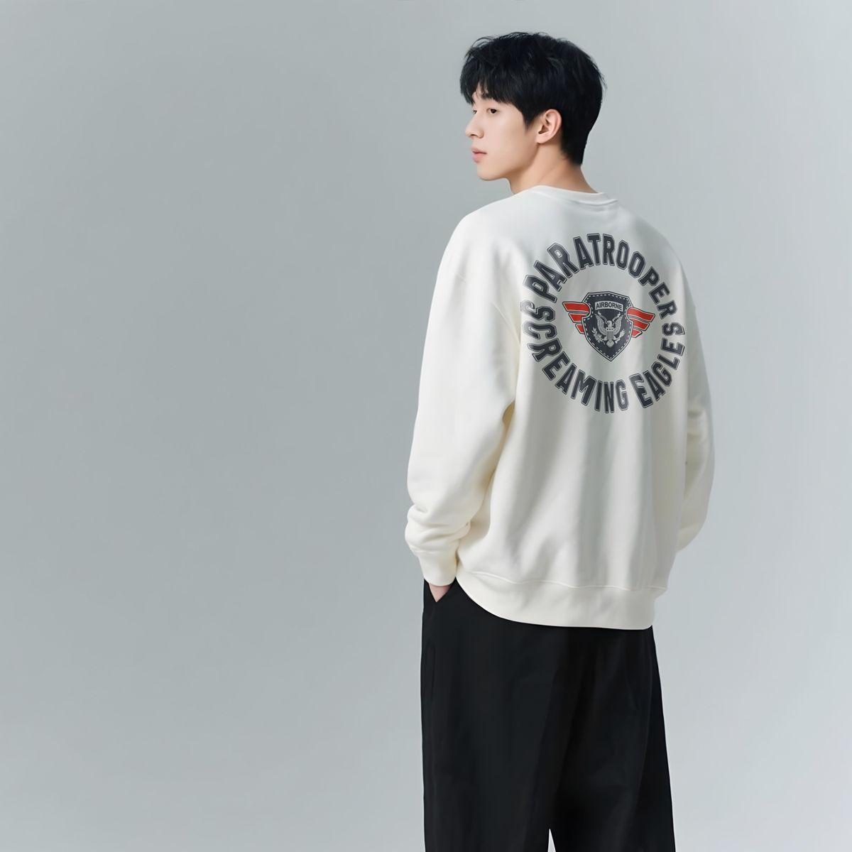 스타일릭스(STYLIX) 파라트루퍼 헤비 쭈리 오버핏 맨투맨 티셔츠 2COLOR