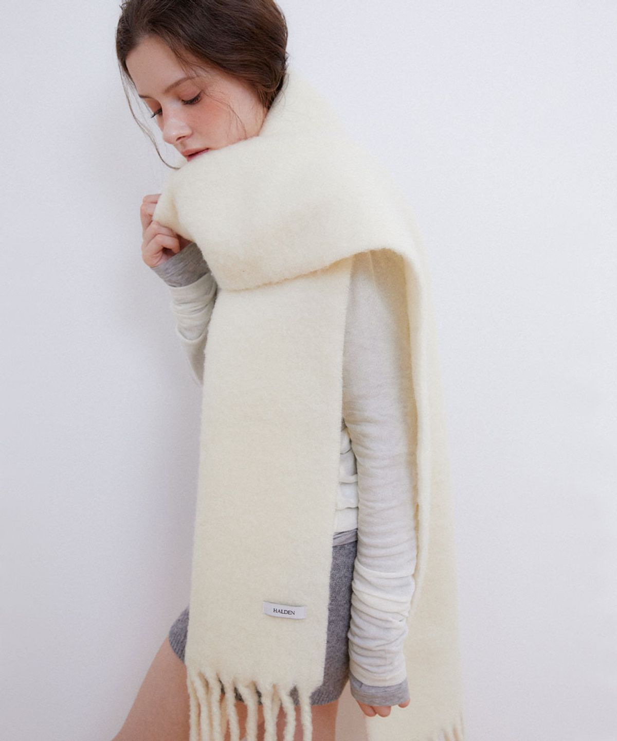 할렌(HALDEN) wool fluffy wide muffler (M049_ivory)