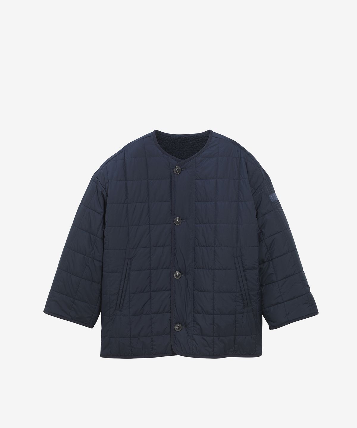에이글(Aigle) 여성 리버서블 셰르파 재킷 AIW25WFLE006EMP