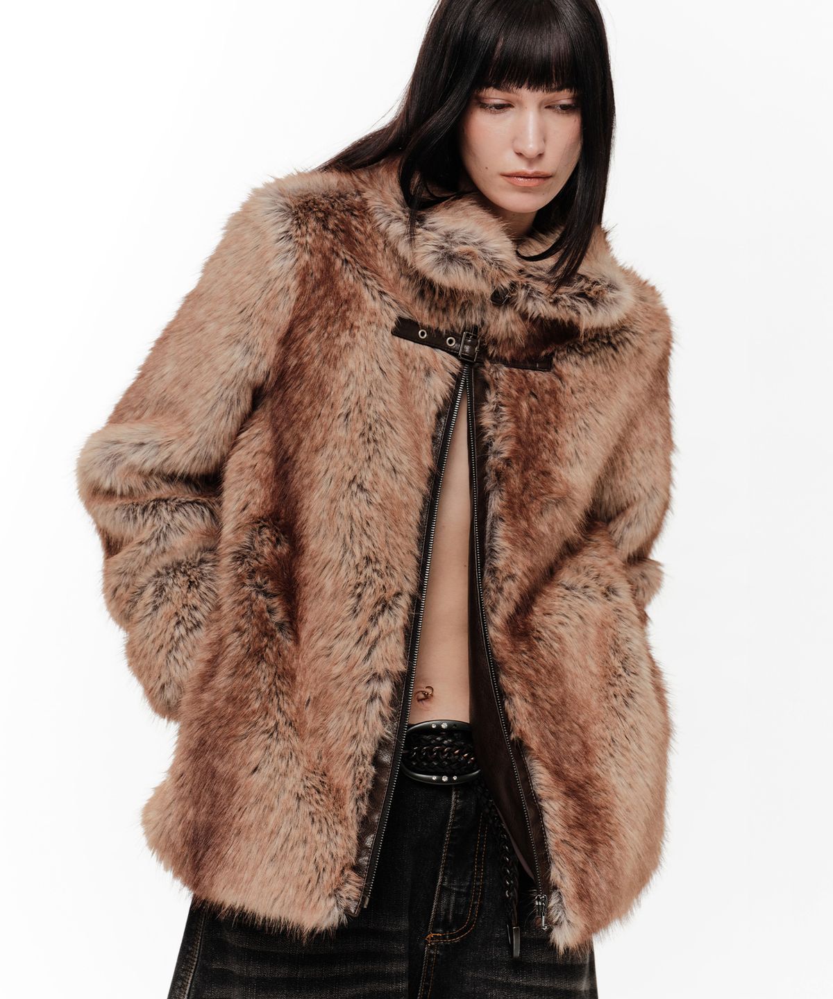 2000아카이브스(2000ARCHIVES) ROCHE FAUX FUR JACKET (BROWN)