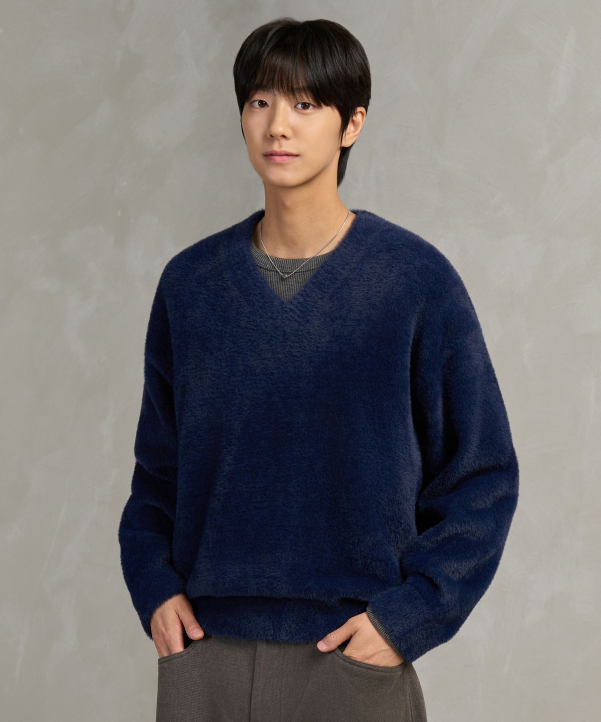 효지(HYOJI) FW 오버핏 헤비 앙고라 세미 크롭 브이넥 니트 (7컬러)