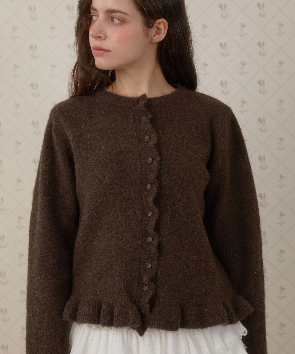 핑크파인애플(PINK PINEAPPLE) FROST FRILL KNIT CARDIGAN_BROWN