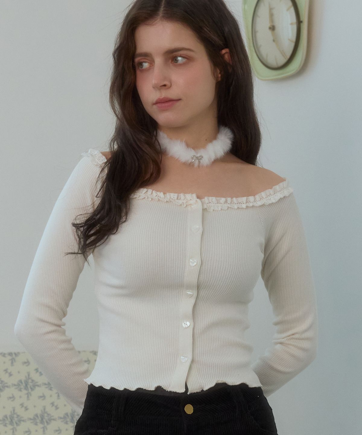 핑크파인애플(PINK PINEAPPLE) SUGAR OFF-SHOULDER CARDIGAN_IVORY