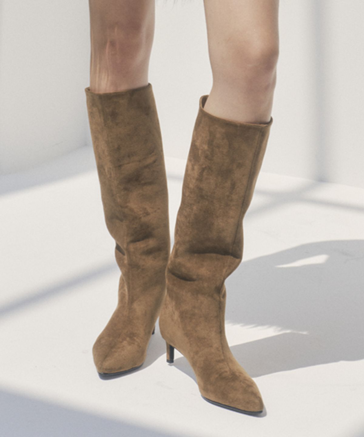 바니스뉴욕(BARNEYS NEWYORK) FW 스웨이드 부츠 카멜