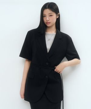 우먼즈 슬릭 벨티드 반소매 블레이저 [블랙]