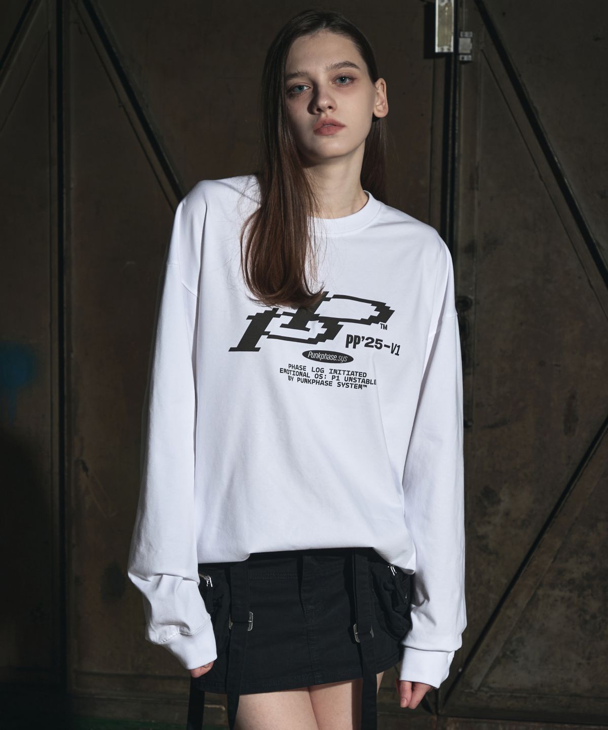 펑크페이즈(PUNKPHASE) Pixel PP L/S Tee Off White