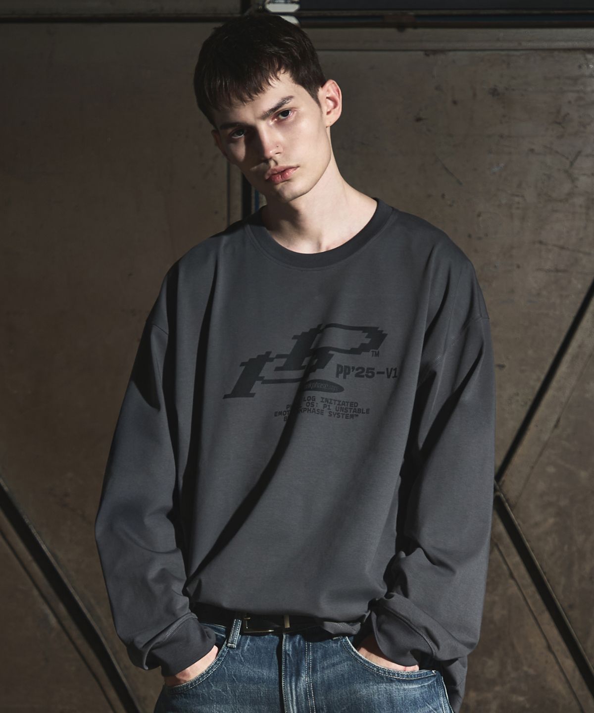 펑크페이즈(PUNKPHASE) Pixel PP L/S Tee Dark Gray