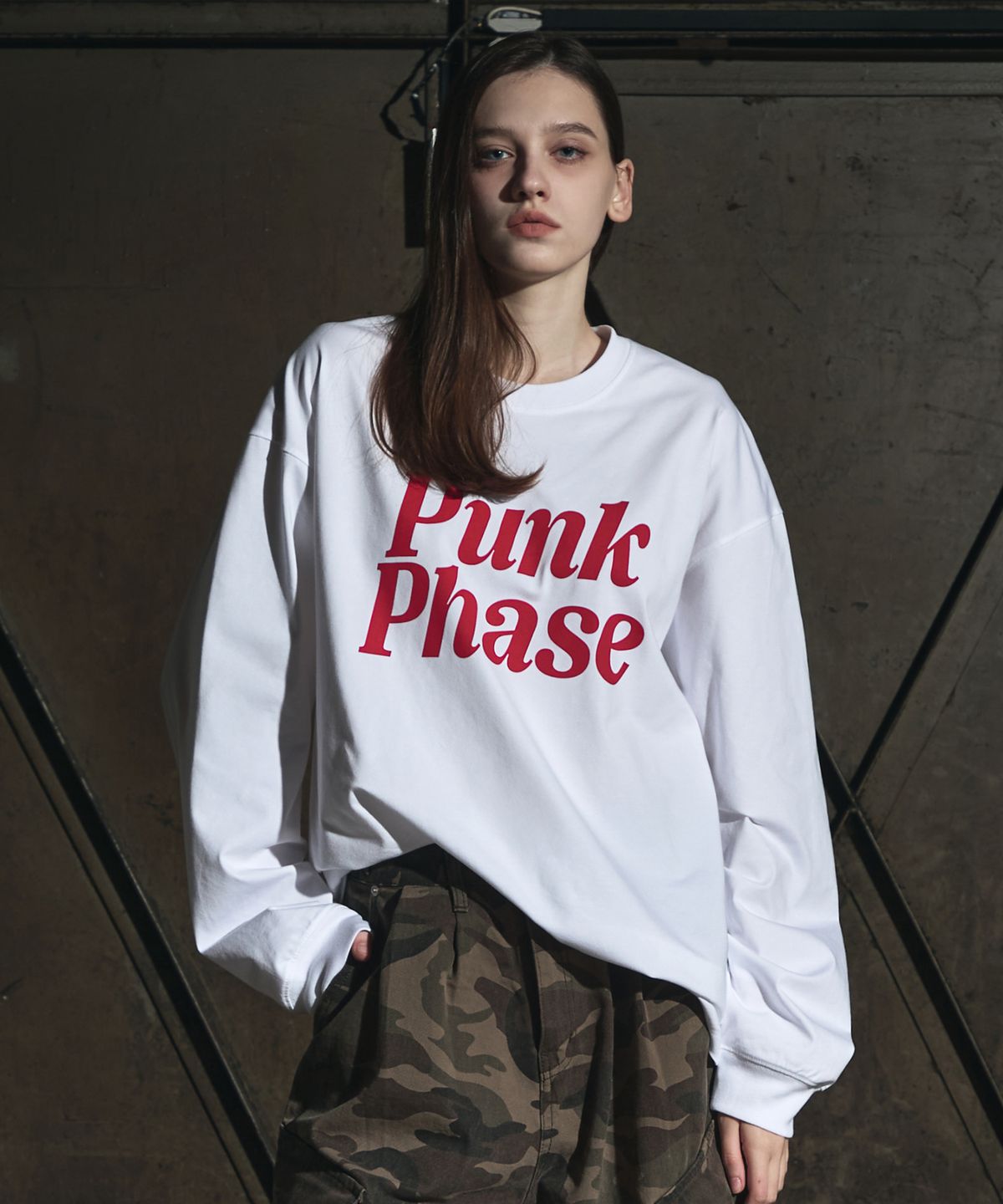 펑크페이즈(PUNKPHASE) Big PP Logo L/S Tee Off White