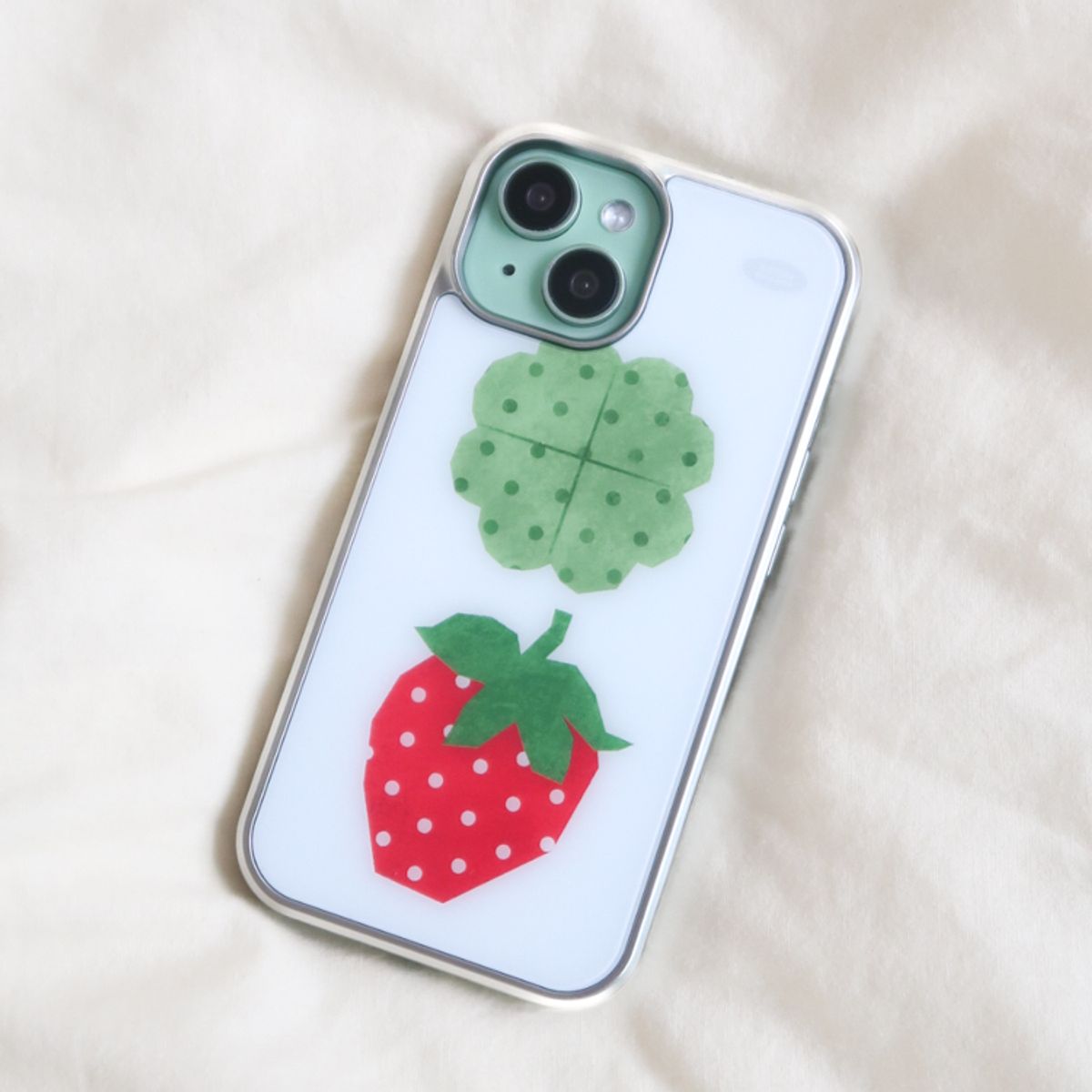 케짐 빌리지(KEZIM VILLAGE) BIG RED STRAWBERRY case (Silver bumper)