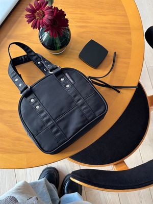 Cheeks Mini Tote_HC2599BG002M(BK)