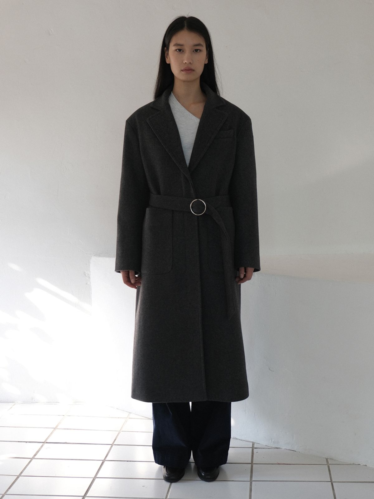 이콤마이(ECOMMAE) CLASSIC LONG COAT WITH RING BELT (GRAY)