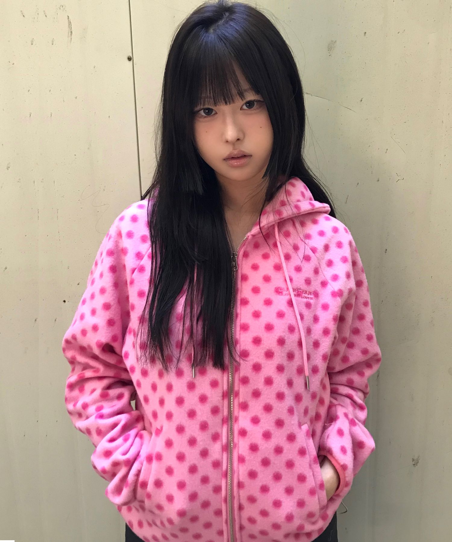 フォロー割 LUV IS TRUE ラブ イズ トゥルー ジャケット LUVISTRUE（ラヴイズトゥルー）の「A'GEM/9 × .kom 『LUV IS TRUE/ラブ