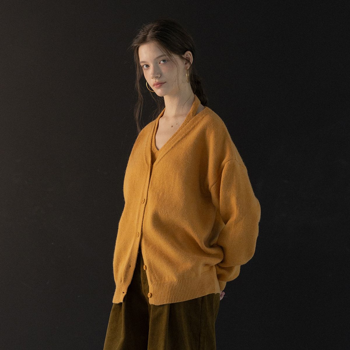 웬스데이딜라잇(WEDNESDAY DELIGHT) WD_Backless knit vest and cardigan set_MUSTARD
