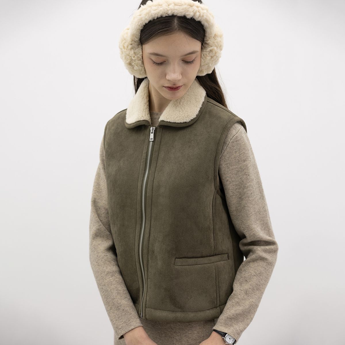 웬스데이딜라잇(WEDNESDAY DELIGHT) WD_Nomad fleece mustang vest_KHAKI