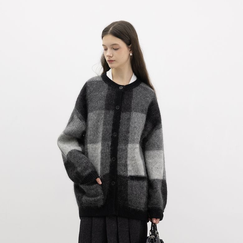 WD_Winter color-blocked knit cardigan_BLACK