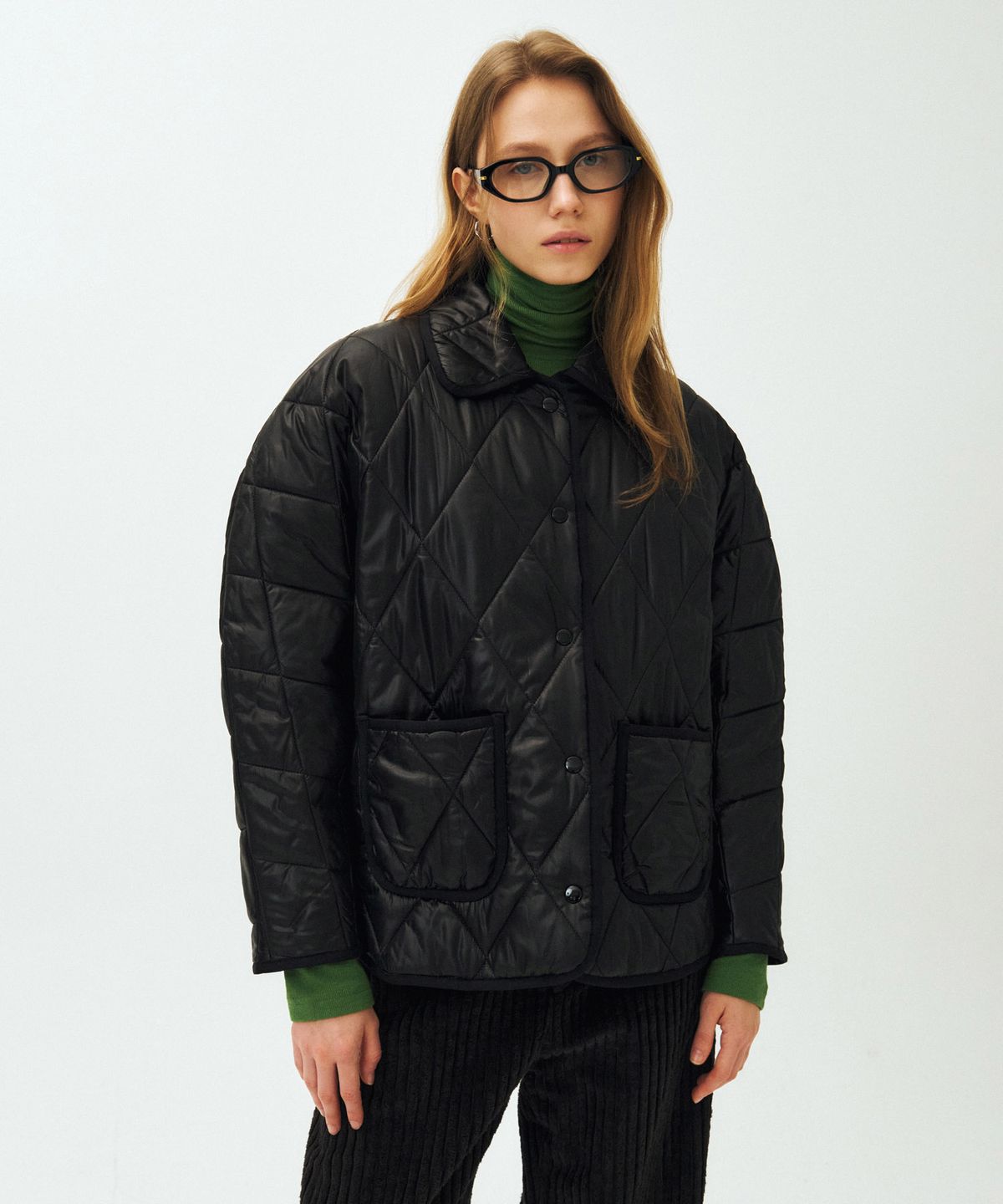 마이스(MAIS) GLOSSY QUILTING RAGLAN JACKET / BLACK