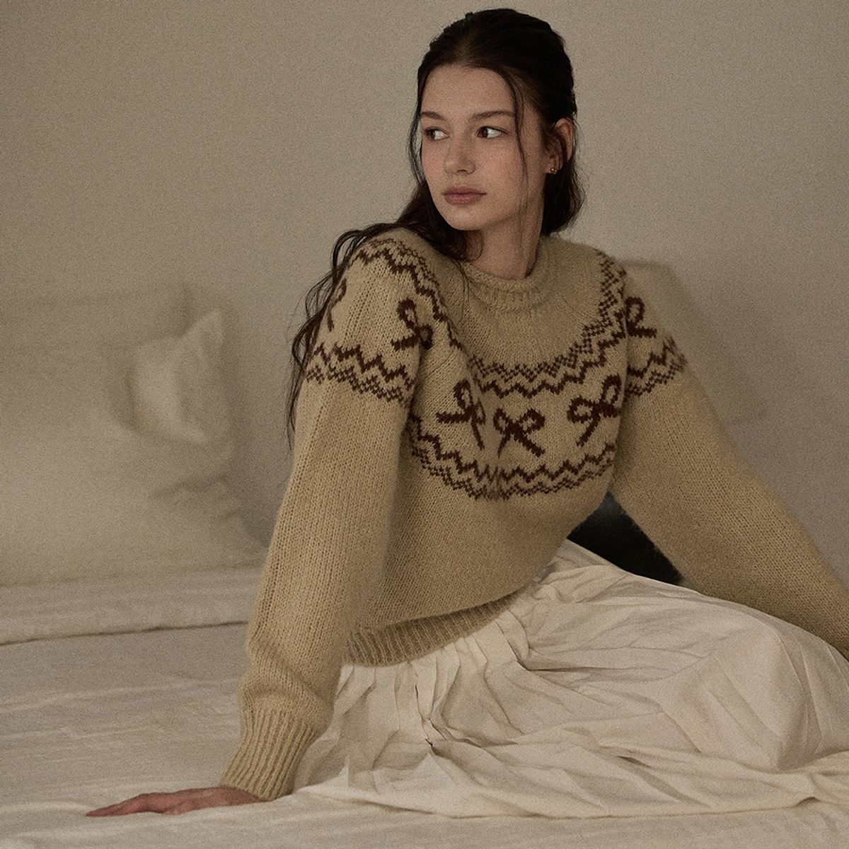 비뮤즈맨션(BEMUSE MANSION) Ribbon nordic knit - Beige