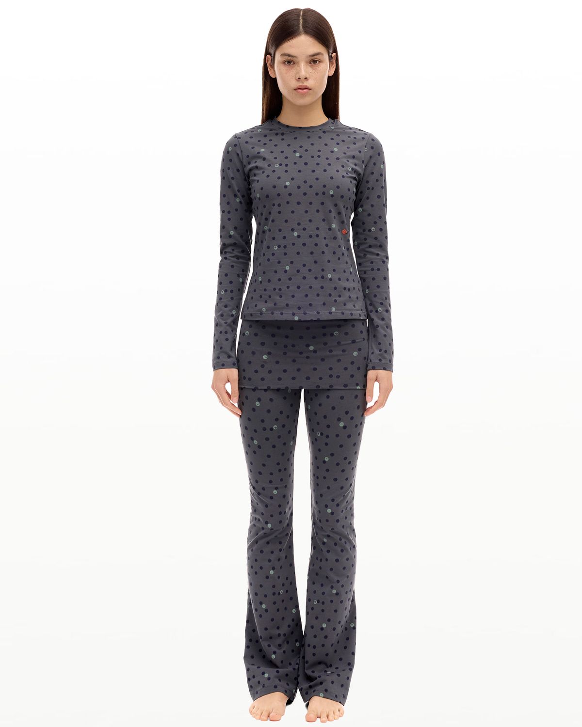 후포(HOOPOE) signature long sleeve bratop &  flare fit stretch pants in dot print_charcoal