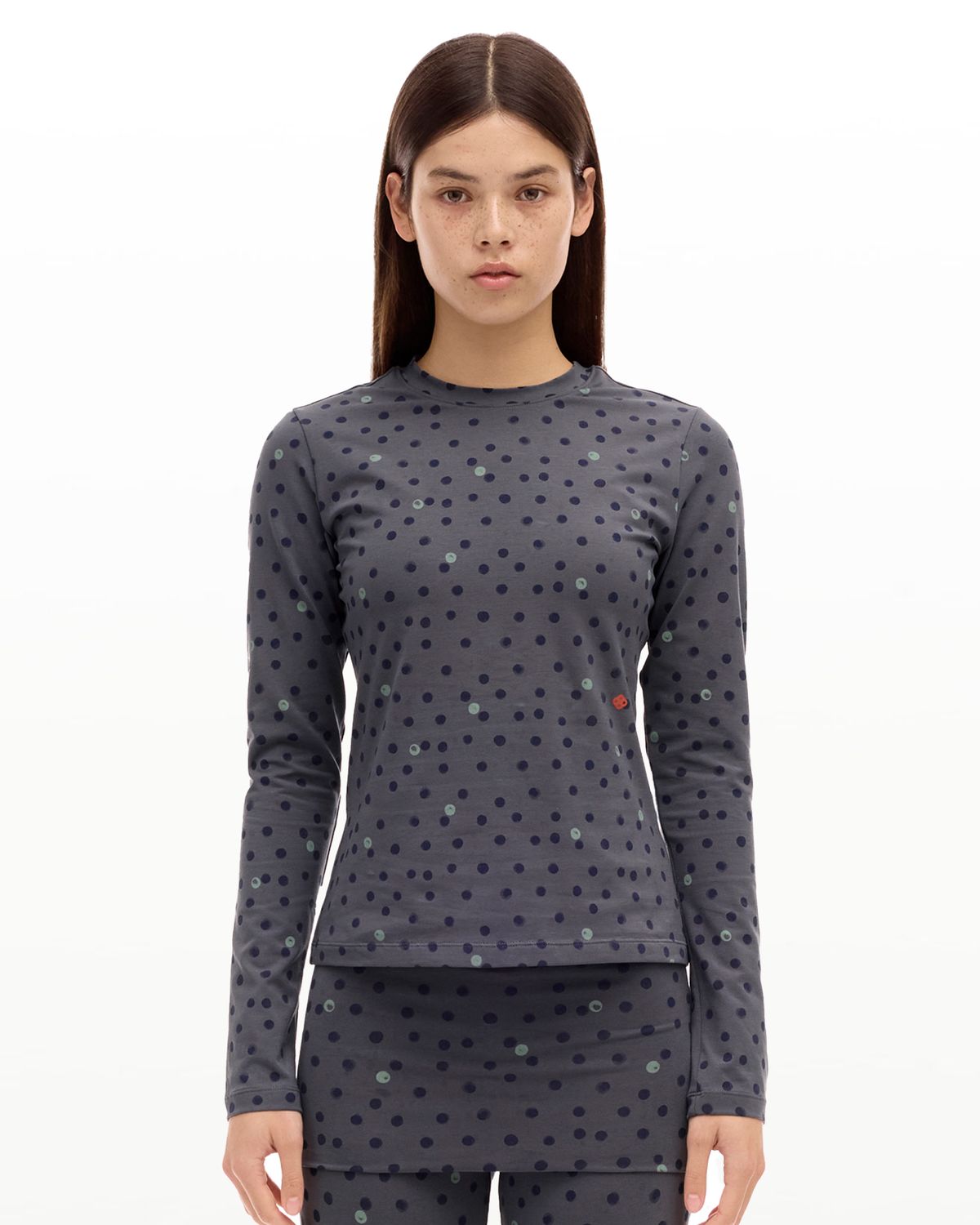 후포(HOOPOE) signature long sleeve bratop in dot print_charcoal