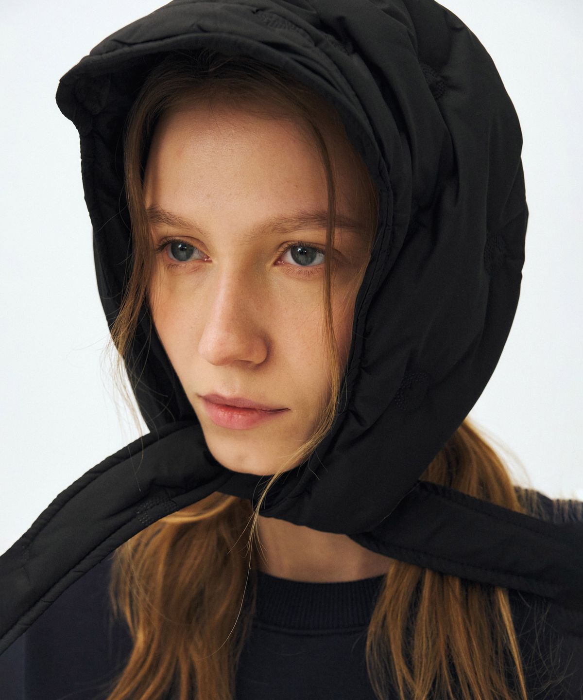 마이스(MAIS) PADDED DOT HEADSCARF / BLACK