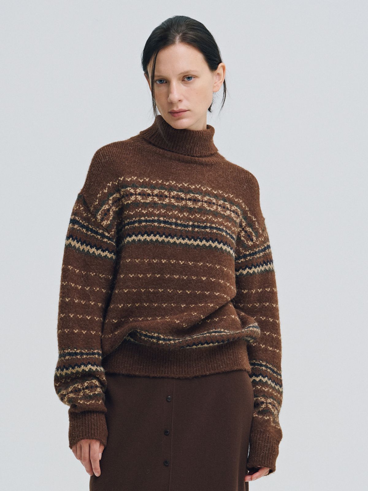 시엔느(SIENNE) Maya Turtleneck Jacquard Knit (Brown)