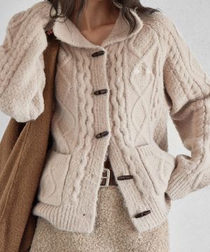 TOGGLE BUTTON CABLE COLLAR CARDIGAN, OAT BEIGE