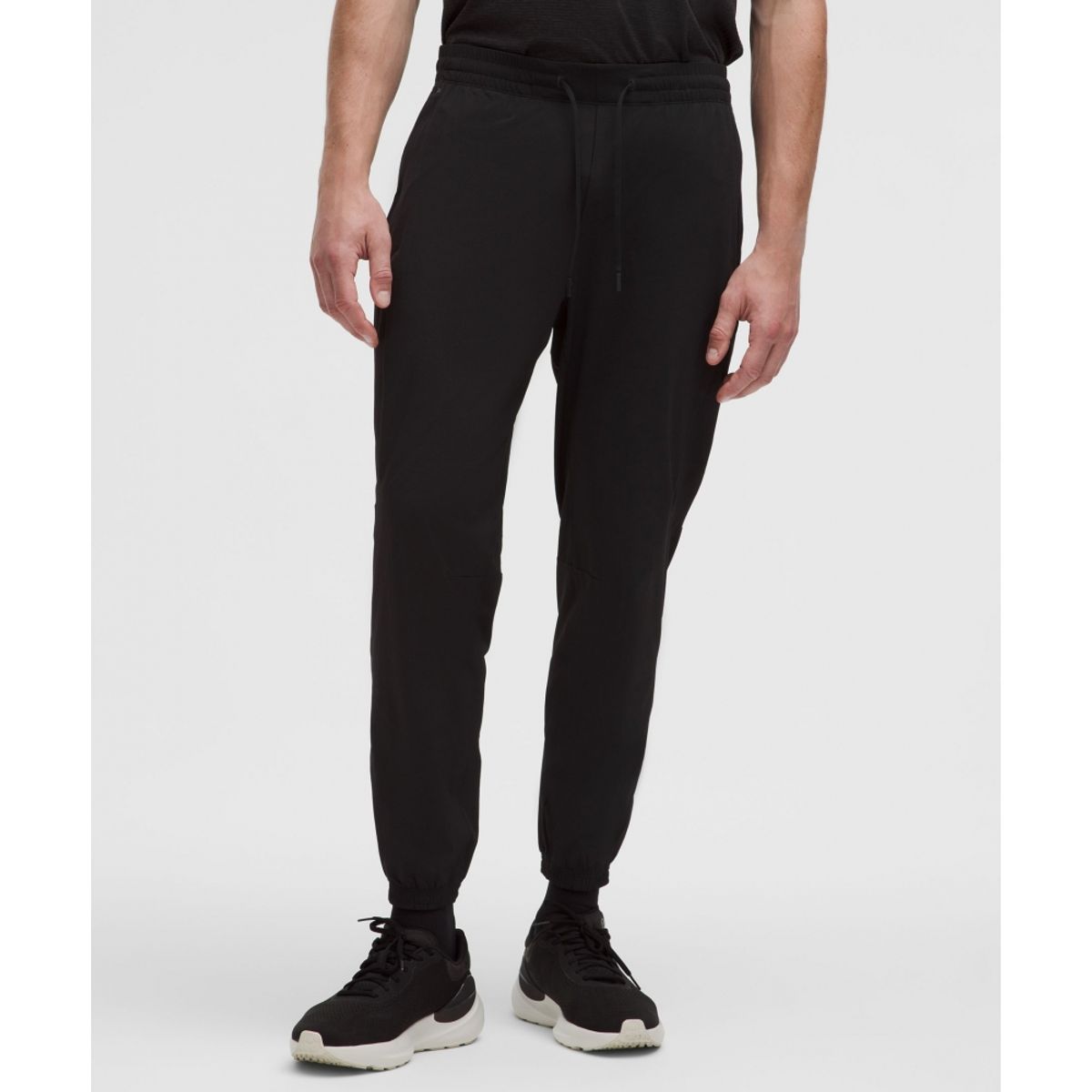 룰루레몬(LULULEMON) 라이선스 투 트레인 카고 조거  BLK