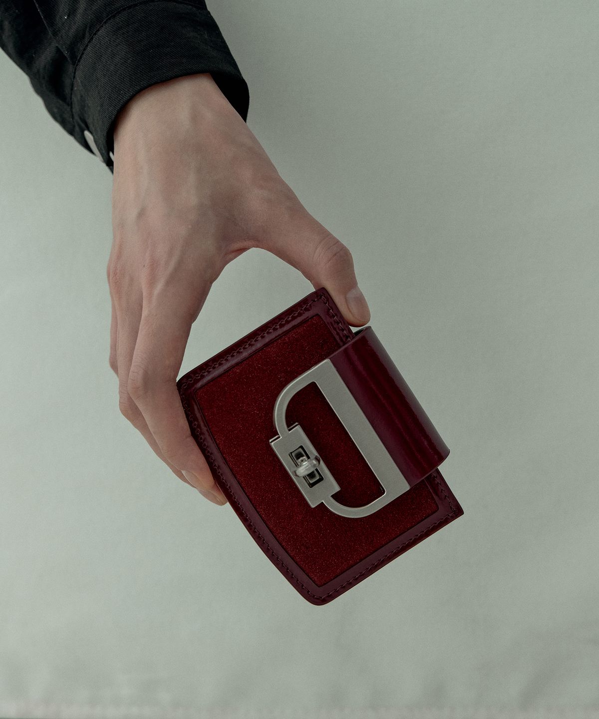 에클라(EKLAR) Arco wallet (Suede wine)