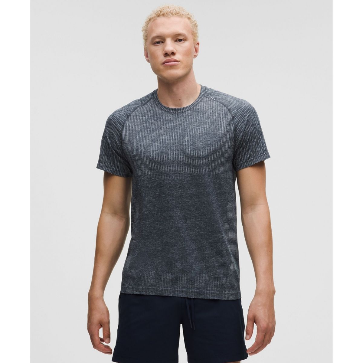 룰루레몬(LULULEMON) 메탈 벤트 테크 숏슬리브 셔츠  STRH TRNV