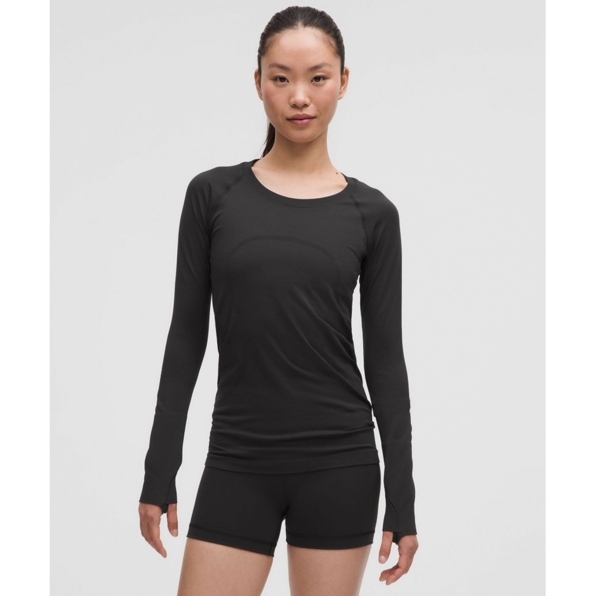 룰루레몬(LULULEMON) 스위프틀리 테크 롱슬리브 셔츠 2.0 *힙 렝스  BLK BLK