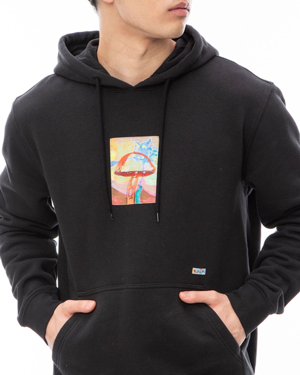 루카(RVCA) 남성 블랙 ANP SAGE VAUGHN 레귤러 후드(VE11HD007BLK)