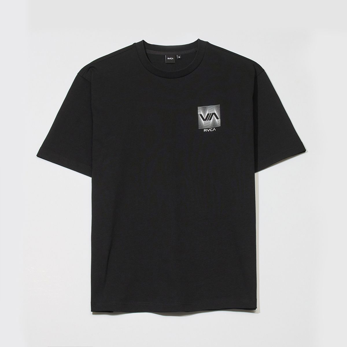 루카(RVCA) 이펙트 로고 그래픽 반팔티 (VF21ST012BLK)