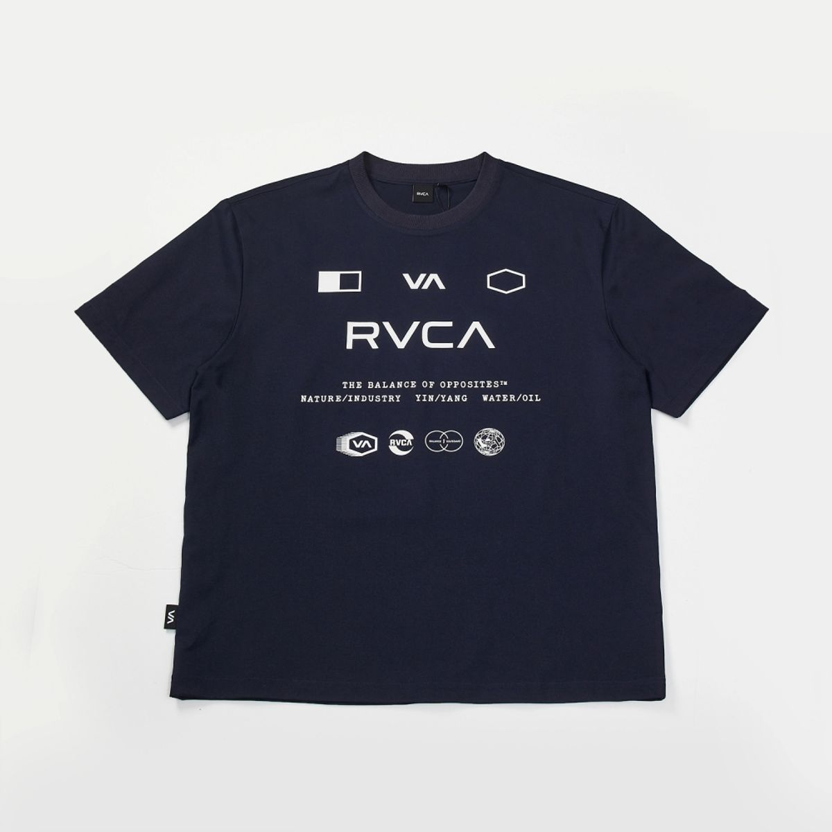 루카(RVCA) 멀티 로고 그래픽 반팔티 (VF21ST008NVY)