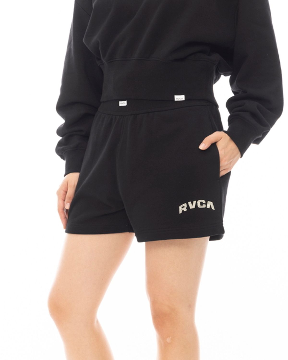 루카(RVCA) 여성 블랙 하이웨스트 플리스 반바지(VE11WK327BLK)