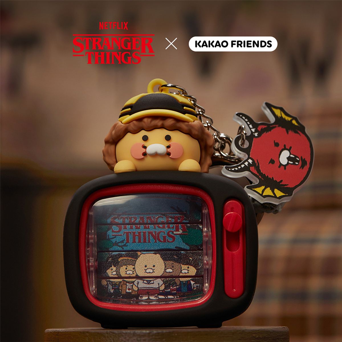 카카오프렌즈(KAKAO FRIENDS) 기묘한 이야기X카카오프렌즈 TV 피규어 무빙 키링_춘식이