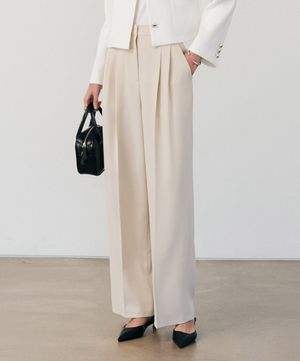 시즌리스 핀턱 슬랙스_라이트베이지